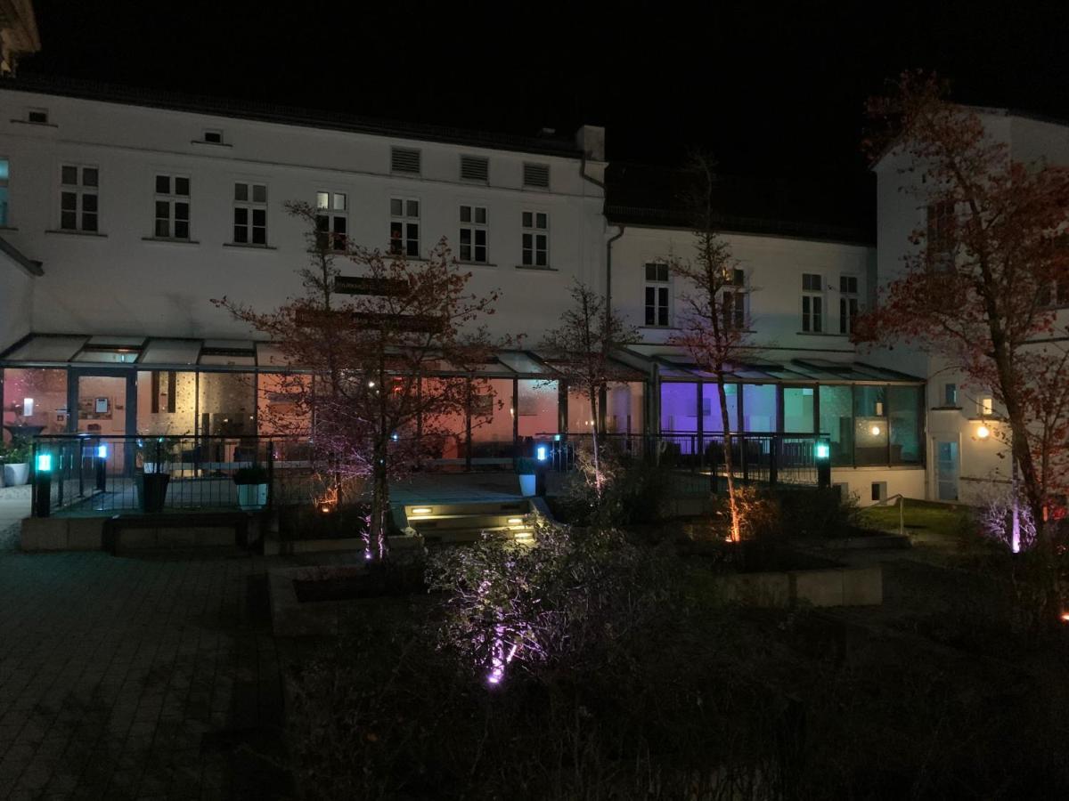 Parkhotel Putbus - Renoviert Seit Februar 2025 Экстерьер фото